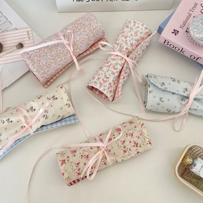 Beauty Preservation Makeup Bag - กระเป๋าเก็บแปรงแต่งหน้าลายดอกไม้ ขนาดใหญ่ พกพาสะดวก สำหรับใส่แปรงอายแชโดว์และดินสอเขียนคิ้ว ใช้เป็นที่จัดระเบียบบนโต๊ะ