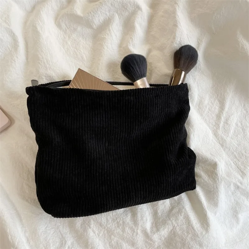 กระเป๋าเครื่องสำอางผ้าลูกฟูกแบ - Beauty Preservation Makeup Bag บทวิจารณ์และราคา