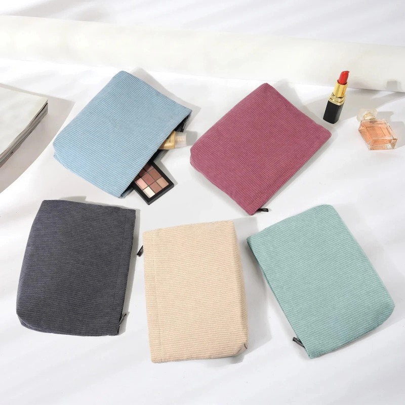 กระเป๋าเครื่องสำอางผ้าลูกฟูกแบ - Beauty Preservation Makeup Bag บทวิจารณ์และราคา